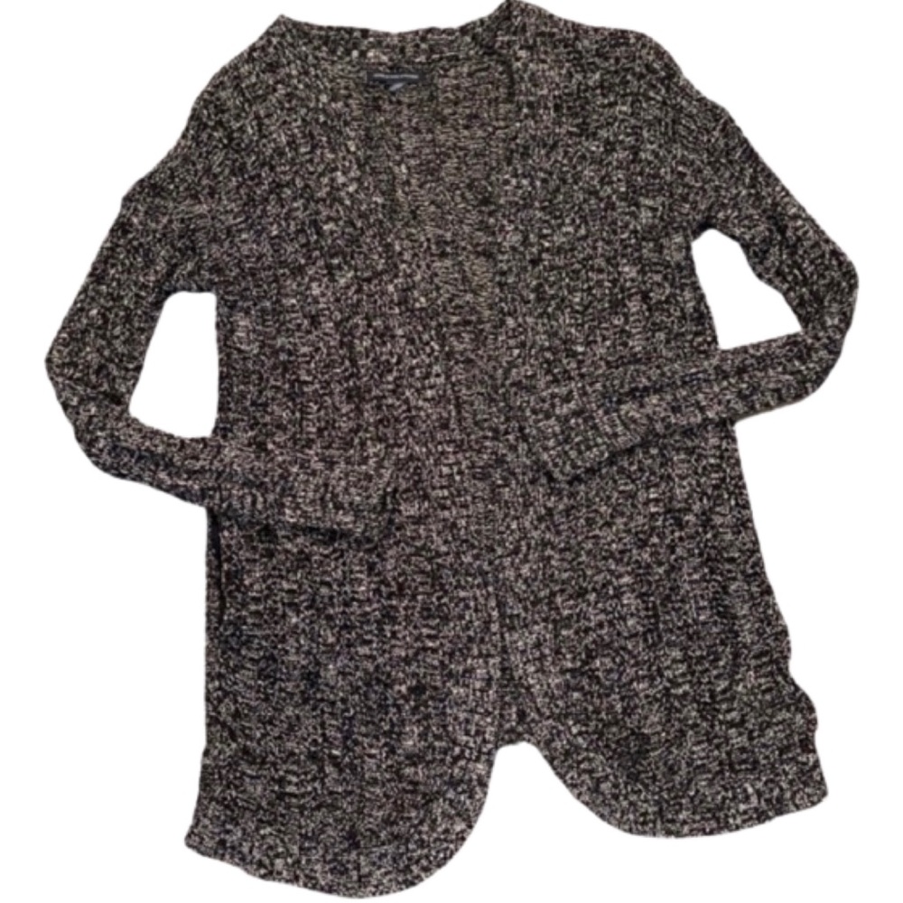 American Eagle outfitter knitted black & white cardigan. Size. M.